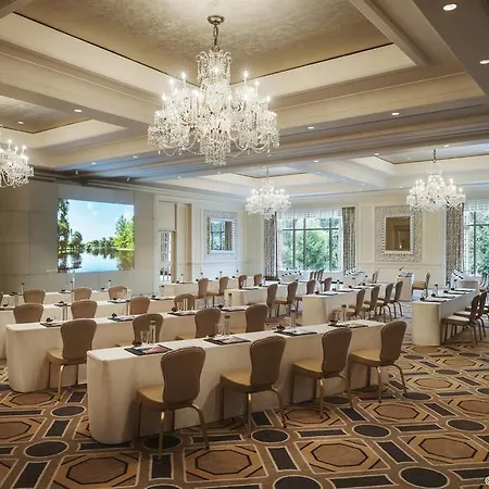 Hotel Four Seasons İçmeler